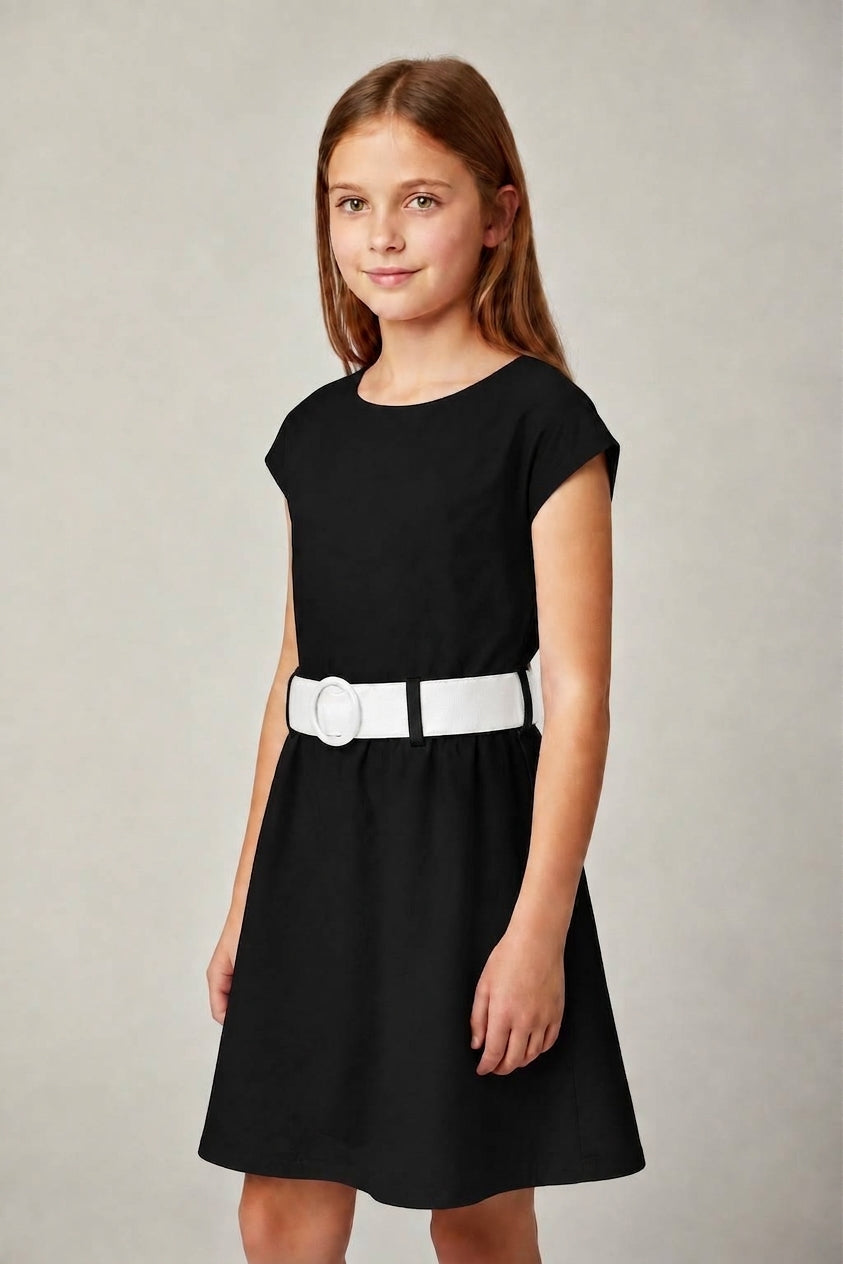Robe enfant « Parce qu’on peut être une princesse partout » – adapté, ouverture épaules